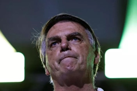 Bolsonaro aciona STF para reaver passaporte e ir à posse de Trump